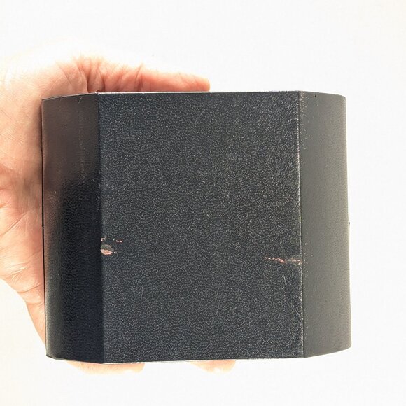 Navy blue faux leather watch box - Picture 8 of 8